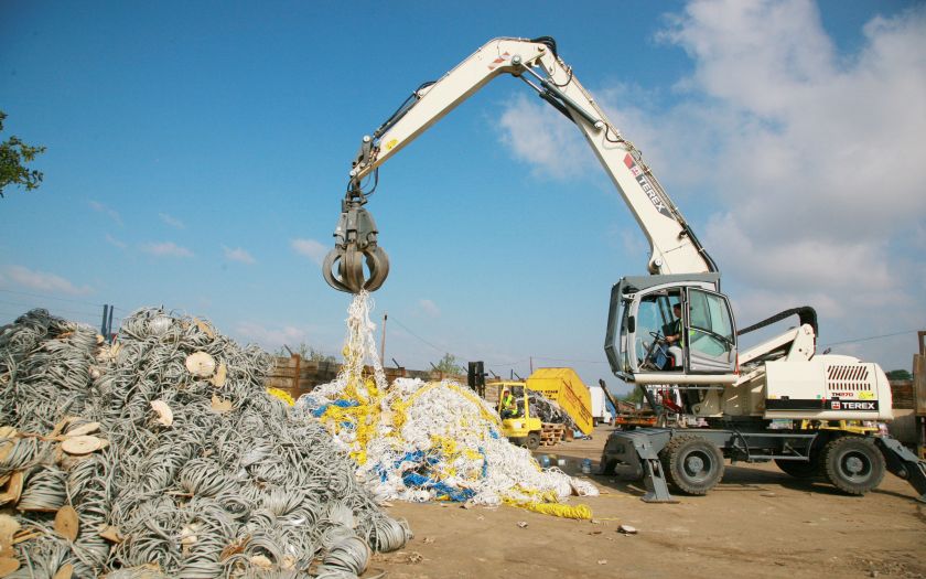 Atlas Kablo cable being scrapped under BASEC supervision in 2010. | Img 9424