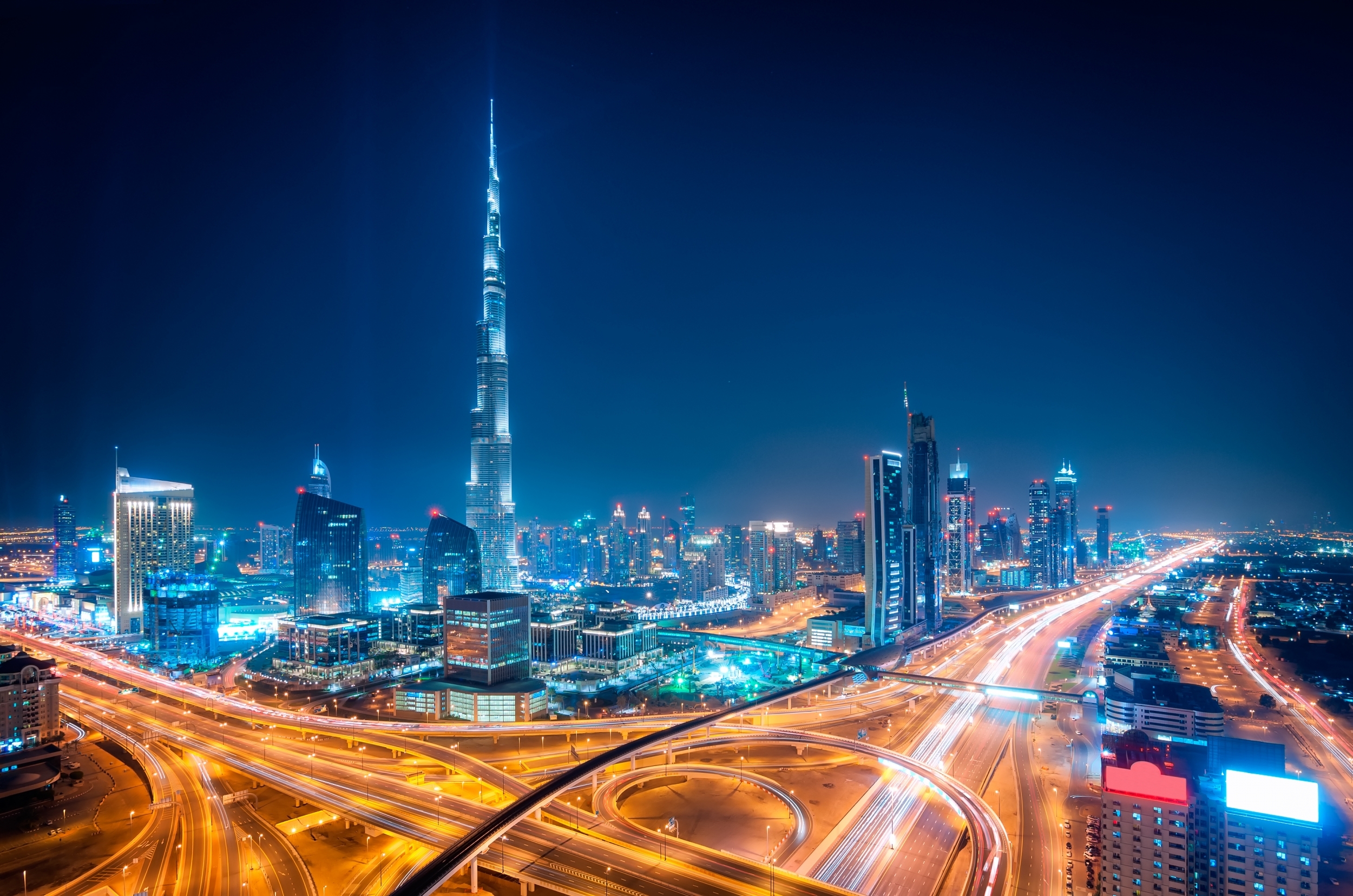 shutterstock_397666627-Dubai-skyline.jpg
